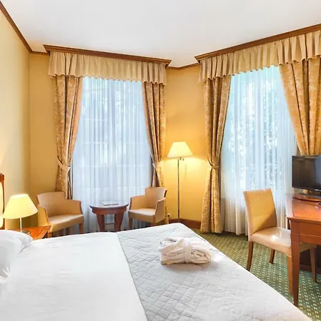 Park 4* شتشيتسين