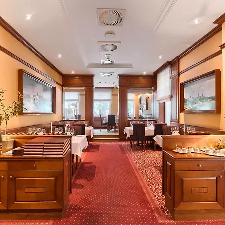 Hotell Park 4*